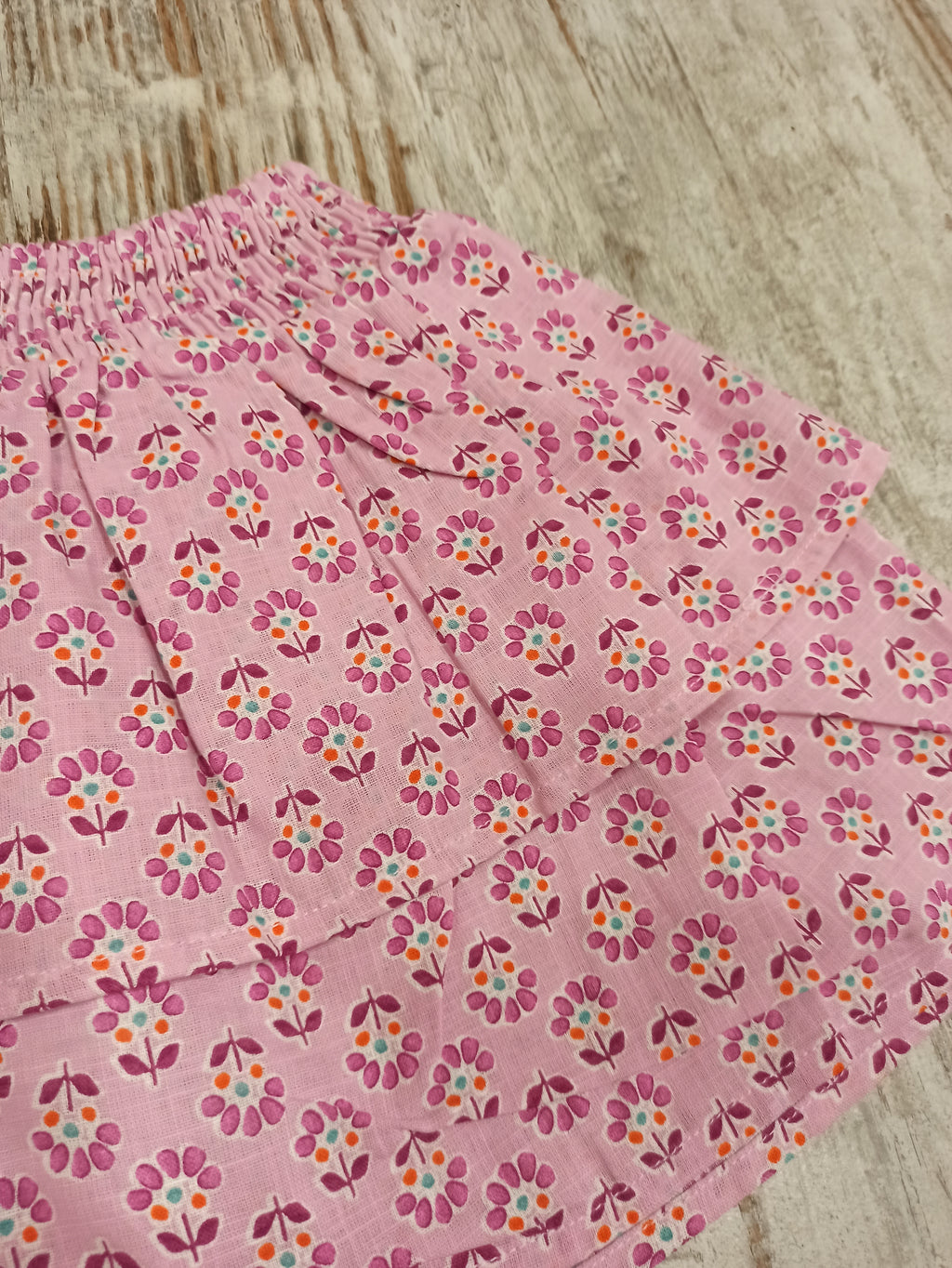 Falda flores