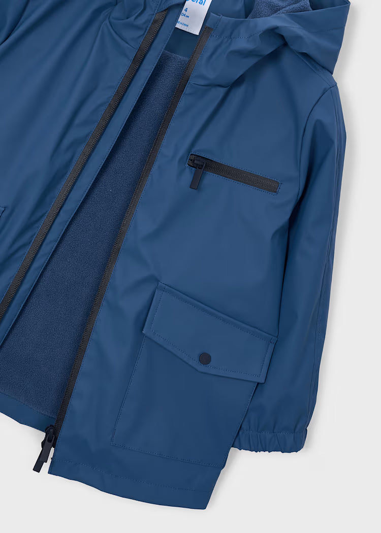 Impermeable niño