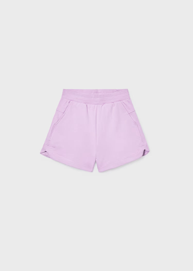 short lila niña