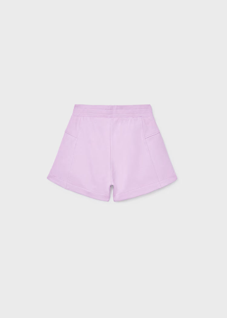 short lila niña