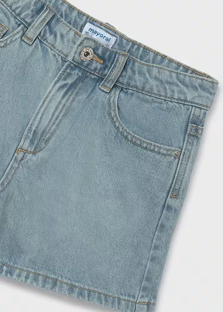Pantalón vaquero corto niña